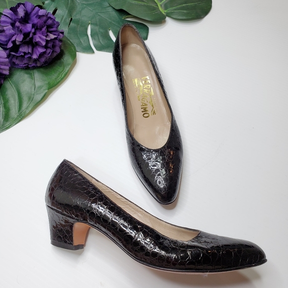 SOLD Salvatore Ferragamo 🐊 Croc Embossed Black Patent Low Heels Comfortable - Picture 12 of 12